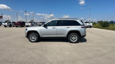 2025 Jeep Grand Cherokee GRAND CHEROKEE LAREDO X 4X2