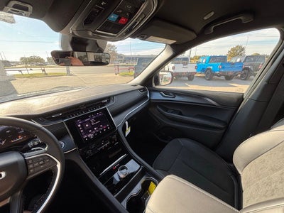 2025 Jeep Grand Cherokee GRAND CHEROKEE ALTITUDE 4X4