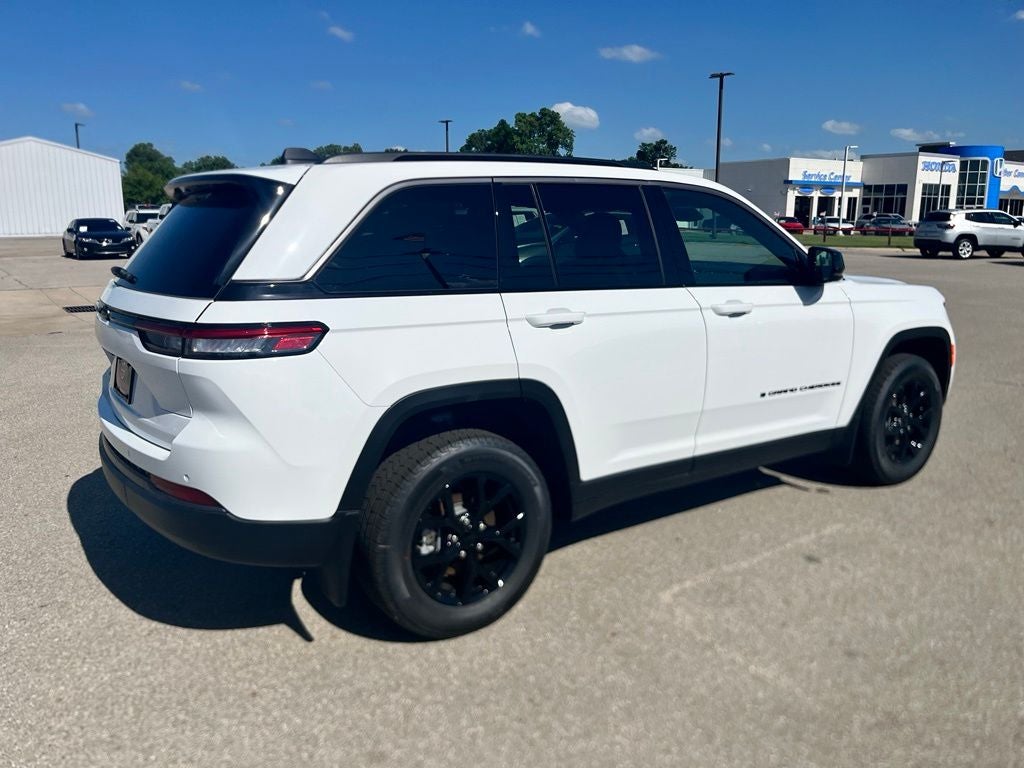 2026 Jeep Grand Cherokee GRAND CHEROKEE LAREDO ALTITUDE 4X4