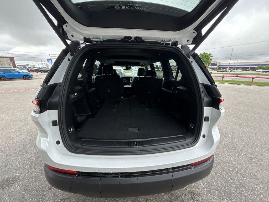 2025 Jeep Grand Cherokee GRAND CHEROKEE L ALTITUDE X 4X2