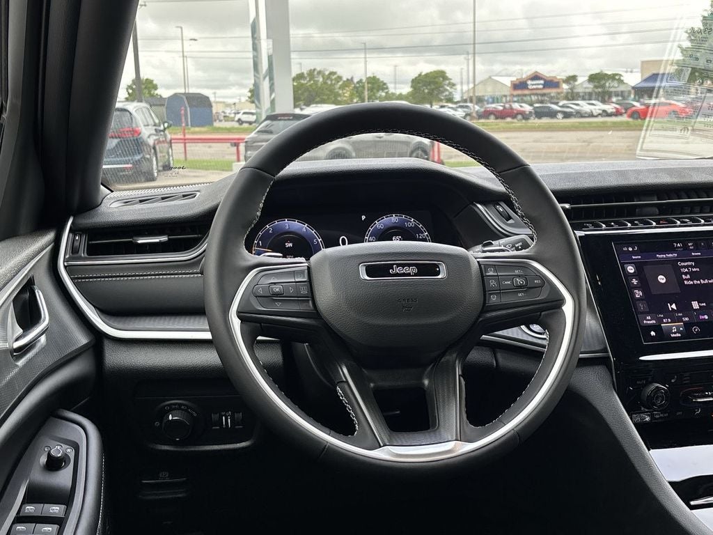 2025 Jeep Grand Cherokee GRAND CHEROKEE L ALTITUDE X 4X2