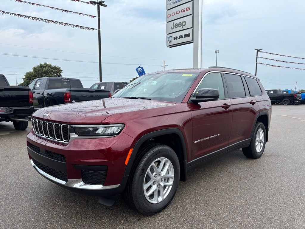 2025 Jeep Grand Cherokee GRAND CHEROKEE L LAREDO X 4X4