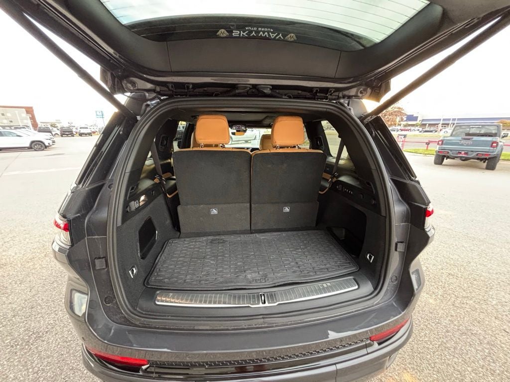 2025 Jeep Grand Cherokee L Summit