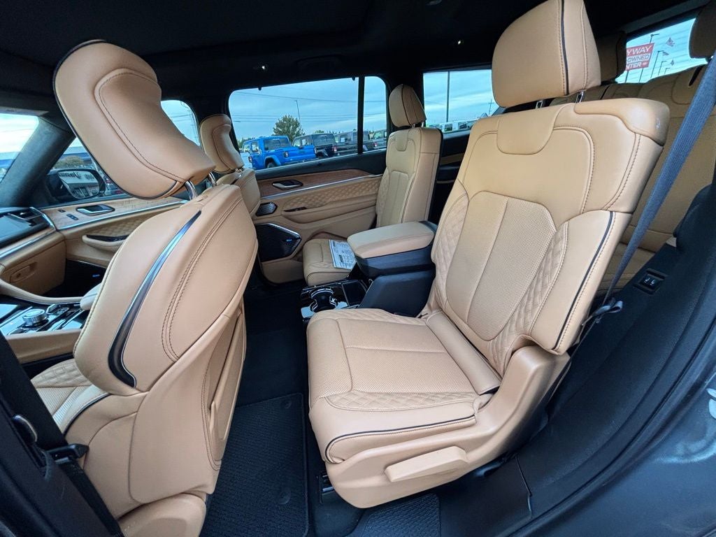 2025 Jeep Grand Cherokee L Summit