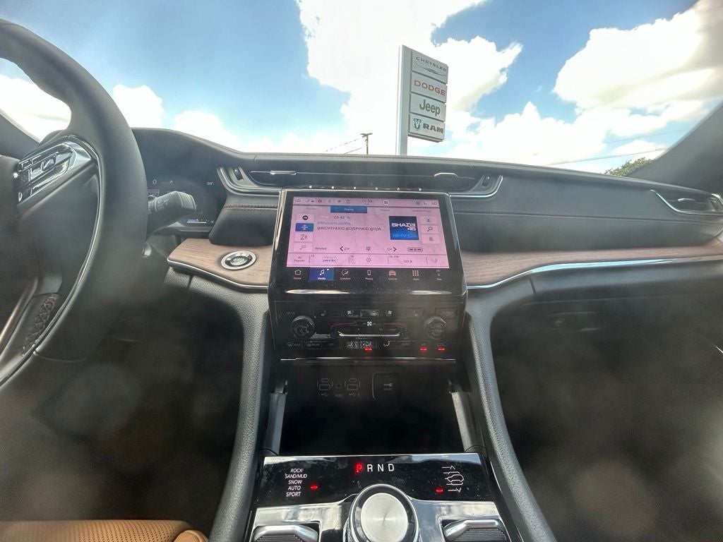 2025 Jeep Grand Cherokee L Summit 4x4
