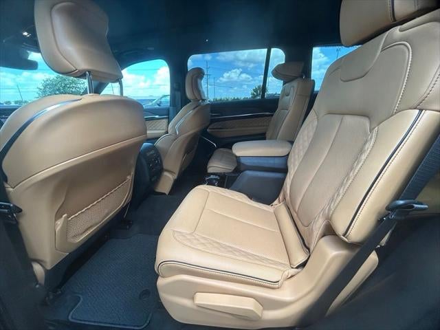 2025 Jeep Grand Cherokee L Summit 4x4