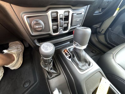 2025 Jeep Gladiator High Tide