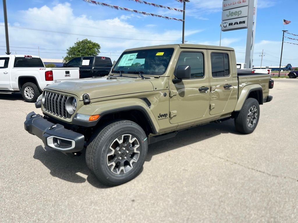 2026 Jeep Gladiator GLADIATOR SAHARA 4X4