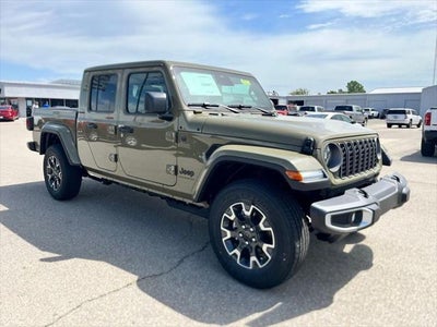 2026 Jeep Gladiator GLADIATOR SAHARA 4X4
