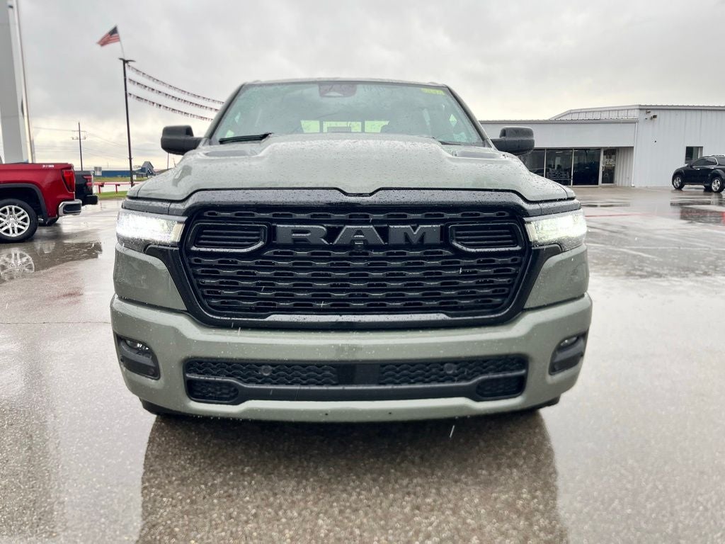 2026 RAM Ram 1500 RAM 1500 EXPRESS CREW CAB 4X4 5'7' BOX
