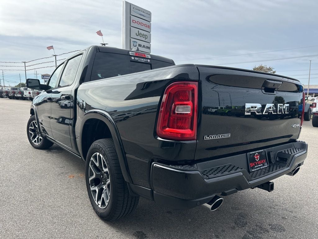 2025 RAM Ram 1500 RAM 1500 LARAMIE CREW CAB 4X4 5'7' BOX