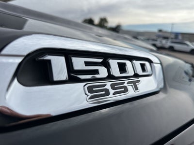 2025 RAM Ram 1500 RAM 1500 LARAMIE CREW CAB 4X4 5'7' BOX