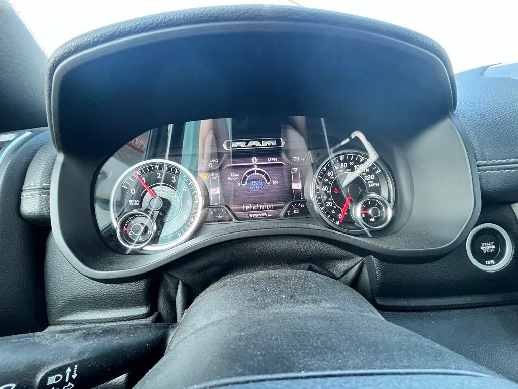 2020 RAM 1500 Laramie Crew Cab 4x4 5'7' Box