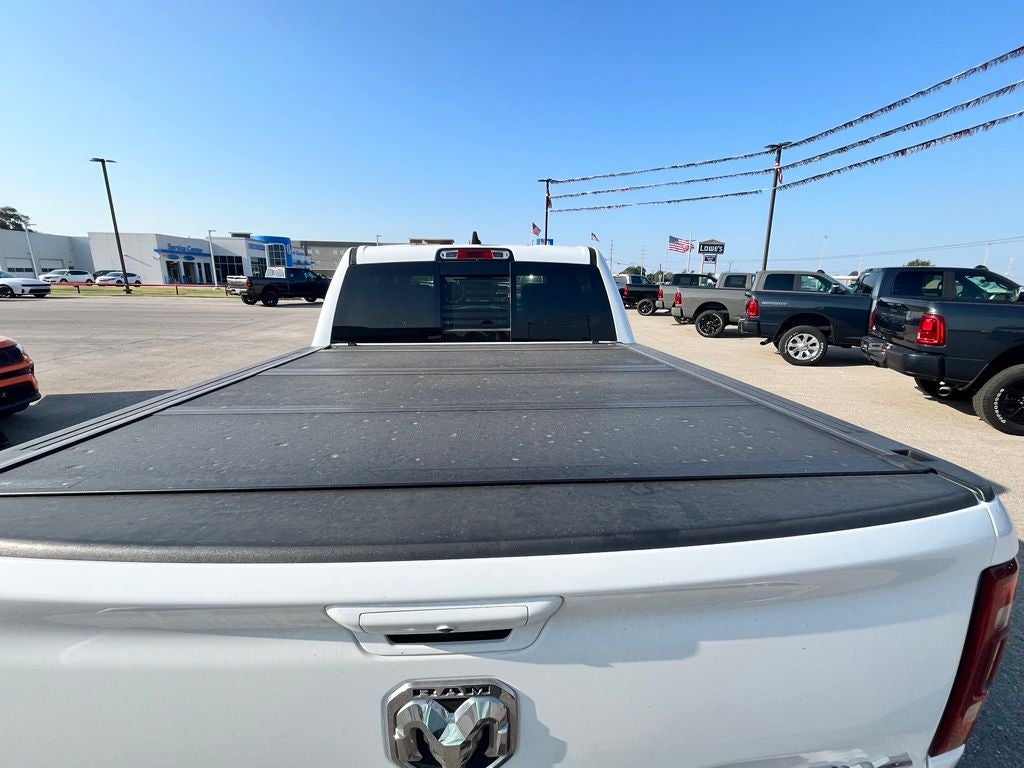 2020 RAM 1500 Laramie Crew Cab 4x4 5'7' Box