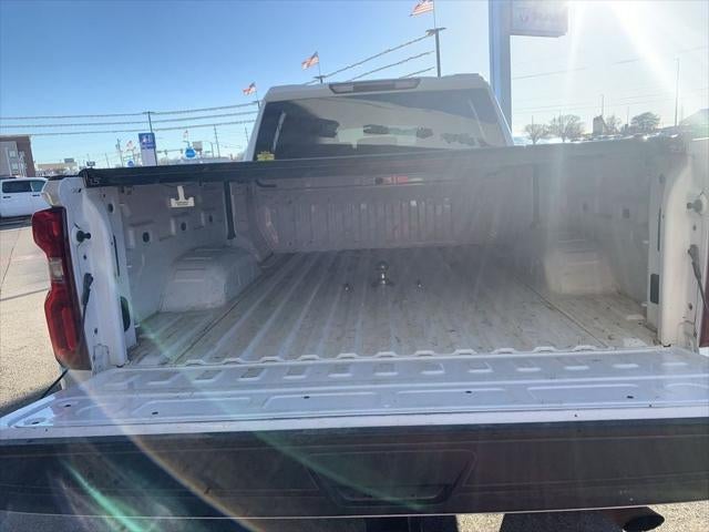 2021 Chevrolet Silverado 2500HD 4WD Crew Cab Standard Bed Custom