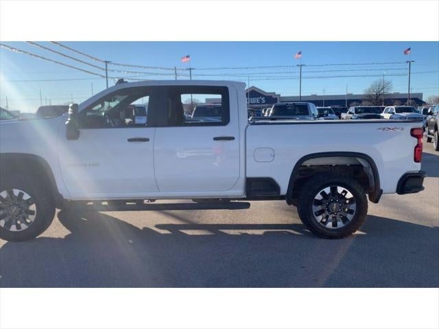 2021 Chevrolet Silverado 2500HD 4WD Crew Cab Standard Bed Custom
