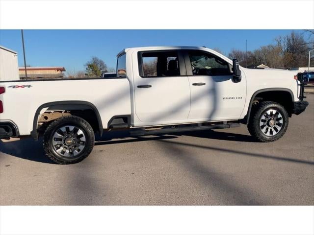 2021 Chevrolet Silverado 2500HD 4WD Crew Cab Standard Bed Custom