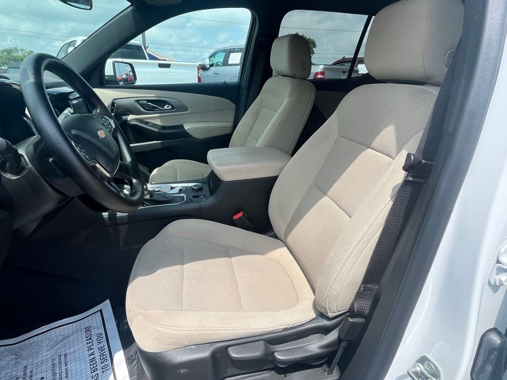 2023 Chevrolet Traverse FWD LS