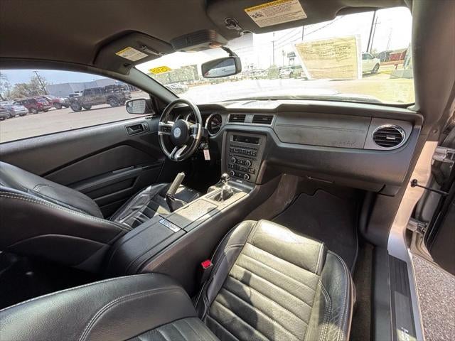 2014 Ford Mustang V6