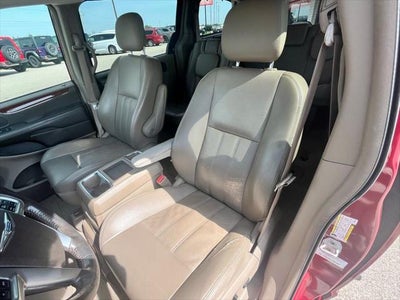 2012 Chrysler Town & Country Touring-L