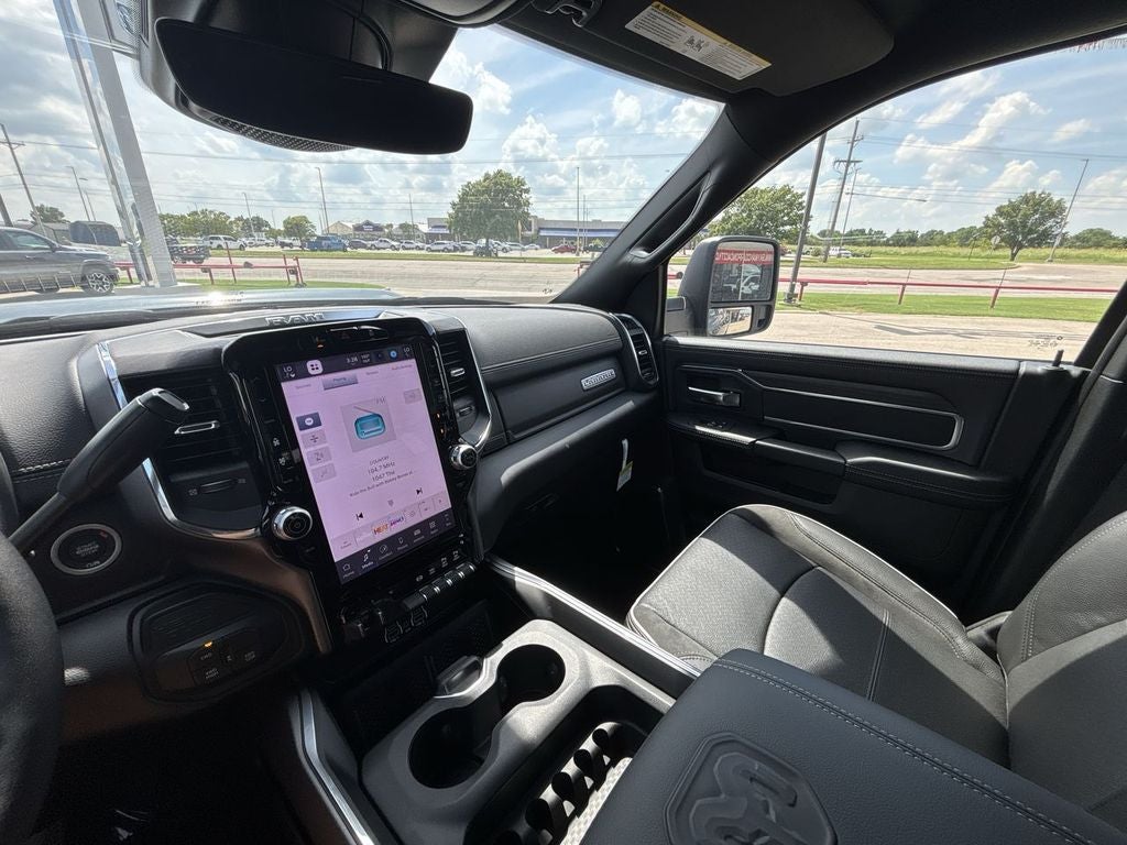 2025 RAM Ram 2500 RAM 2500 LARAMIE MEGA CAB 4X4 6'4' BOX