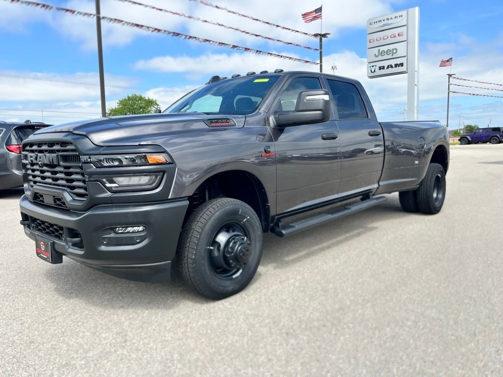 2026 RAM Ram 3500 RAM 3500 TRADESMAN CREW CAB 4X4 8' BOX