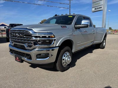 2026 RAM Ram 3500 RAM 3500 LIMITED CREW CAB 4X4 8' BOX