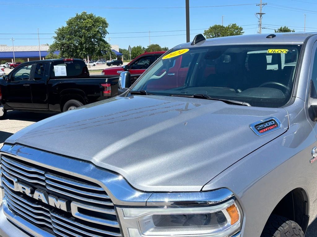 2024 RAM 2500 Laramie Crew Cab 4x4 6'4' Box