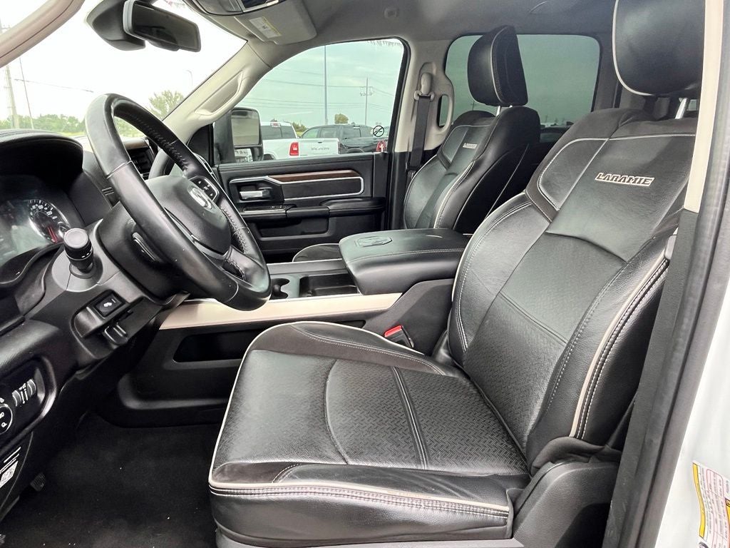 2023 RAM 2500 Laramie Crew Cab 4x4 6'4' Box