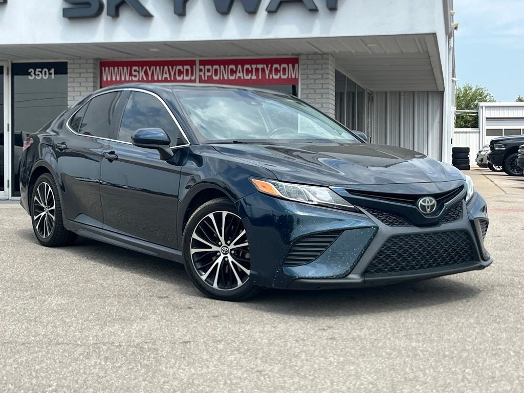 2019 Toyota Camry SE