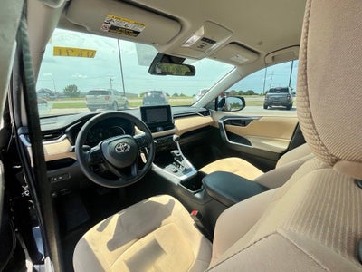 2023 Toyota RAV4 Hybrid LE