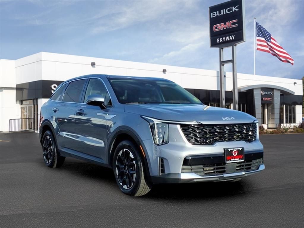 2024 Kia Sorento S