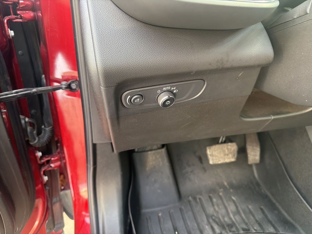 2023 Buick Envision Essence FWD