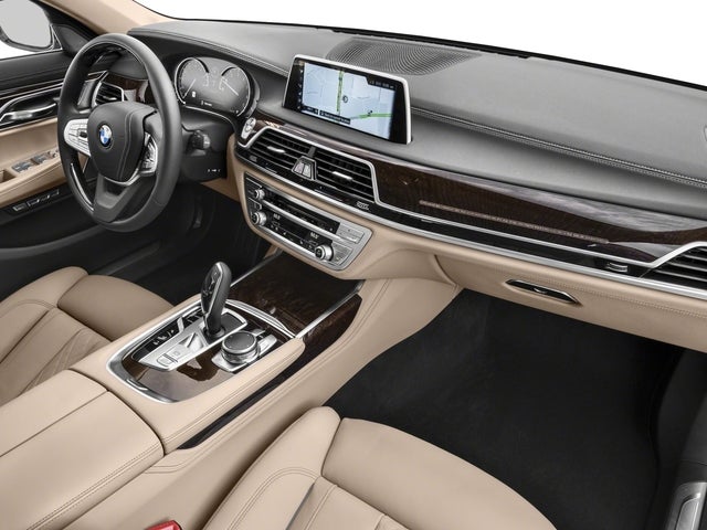 2018 BMW 740i 740i